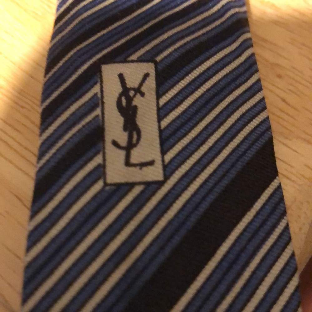 1970’s YVES ST LAURENT MENS SILK TIE